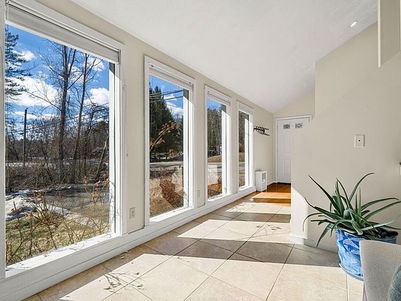 4th image of 62 Hooksett Road