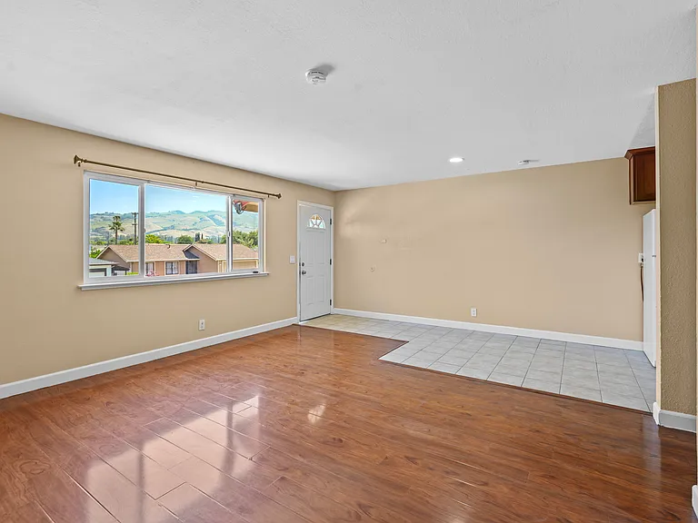 1515 Mount Herman Dr #5 — Photo 4