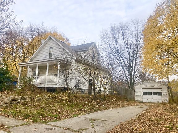 2nd image of 523 S Magnolia Ave