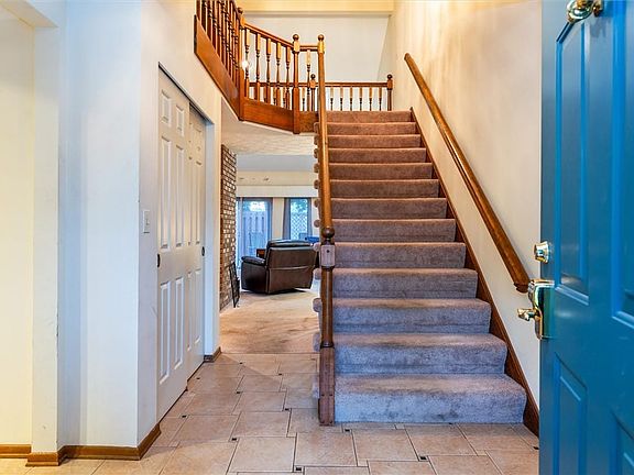 4th image of 41 Cambridge Ct