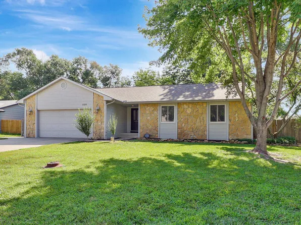 1106 N West St, Rose Hill, KS 67133