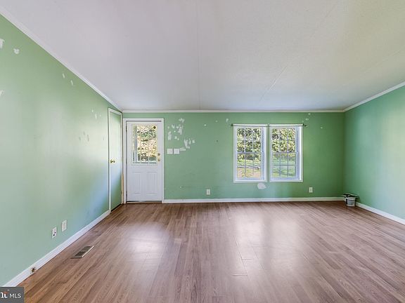 4th image of 17325 Red Mill Ave