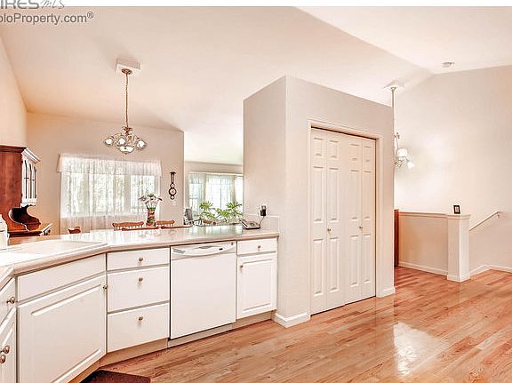 5th image of 941 Parker Dr #3