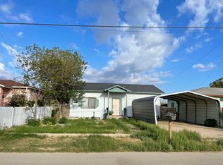 904 E Viesca St, Del Rio, TX 78840