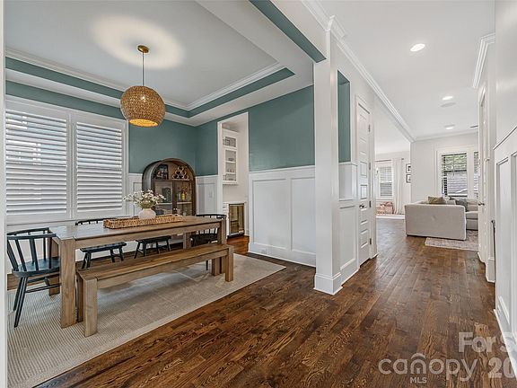 5th image of 3430 Cosby Pl