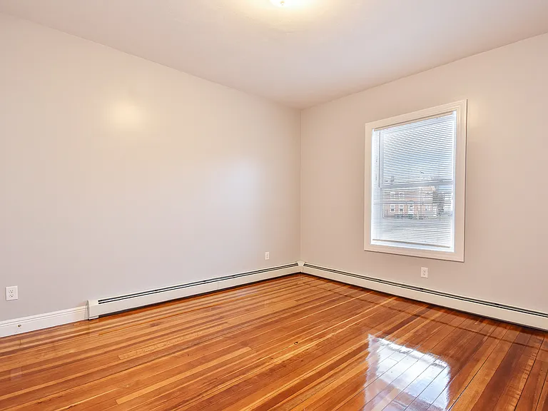 525 Charles St #2 — Photo 12