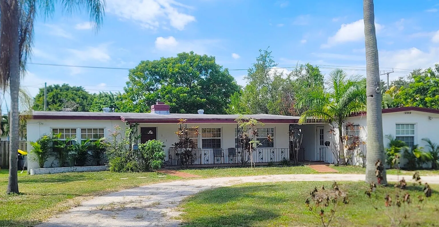 2 bed, 1.0 bath, 1350 sqft, $2,950 — Photo 3