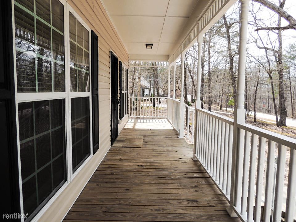 91801757_3928 Pine Shore Circle_ Gainesville_ GA_2017-12