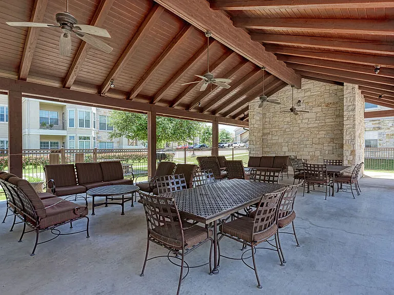 Riverhorse Ranch Apartments II — Photo 22