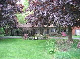 28395 Grand Duke Dr, Farmington Hills, MI
