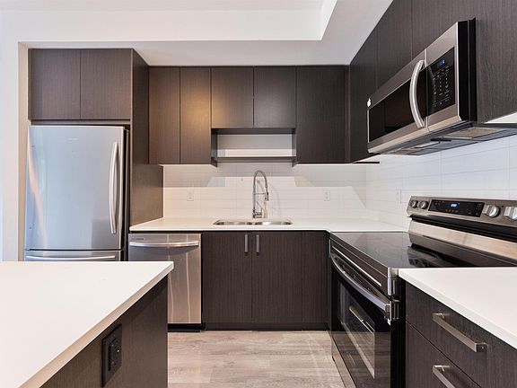 3rd image of 13623 81a Ave #103