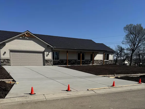 7600 SW 24th Ter, Topeka, KS 66614