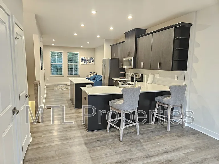 3712 Ellington St #1 — Photo 7