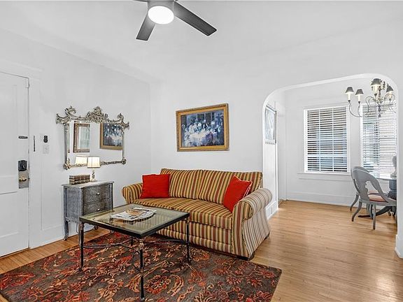 5th image of 1602 Government St APT 1B