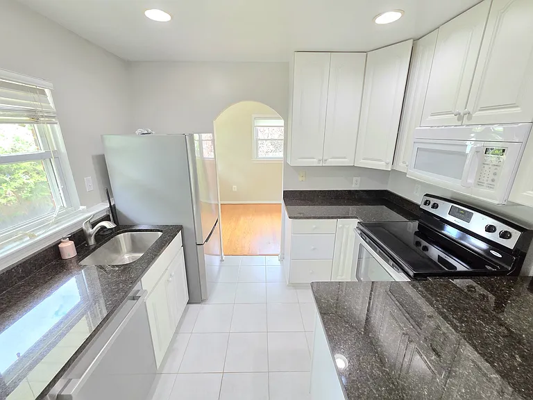 7020 Quander Rd — Photo 12