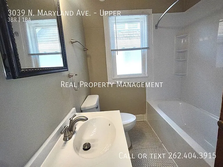 3039 N Maryland Ave — Photo 17