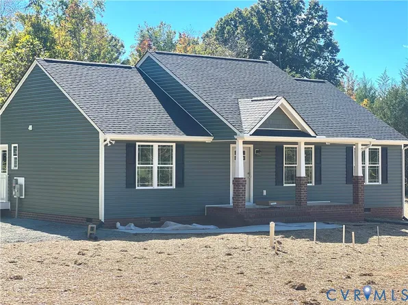 28 Magnolia Dr, Cumberland, VA 23040