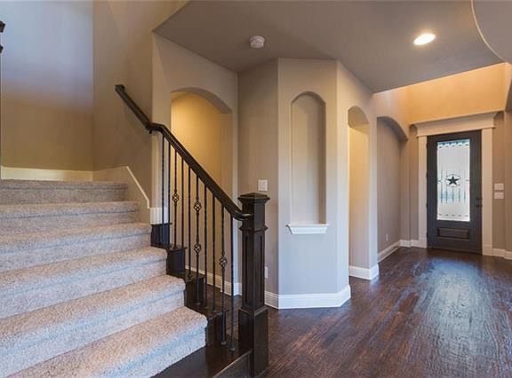 4th image of 9158 Sauternes Ct