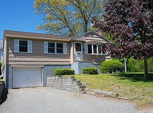 10 Beacon St, Reading, MA 01867