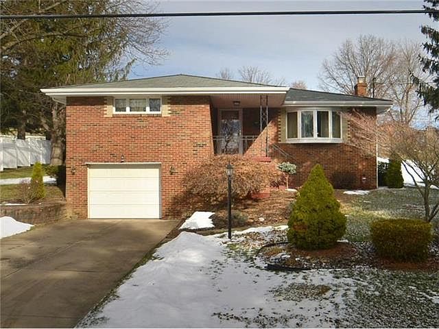 1st image of 12141 Longview Dr