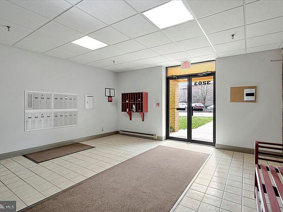 5th image of 3203 Falcon Ln #210