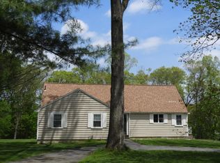 505 Lowell St, Lynnfield, MA 01940