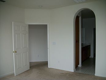 3rd image of 2174 Chapman Oak Dr