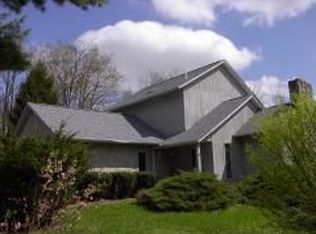 73 Woody Knoll Dr, Thornville, OH 43076