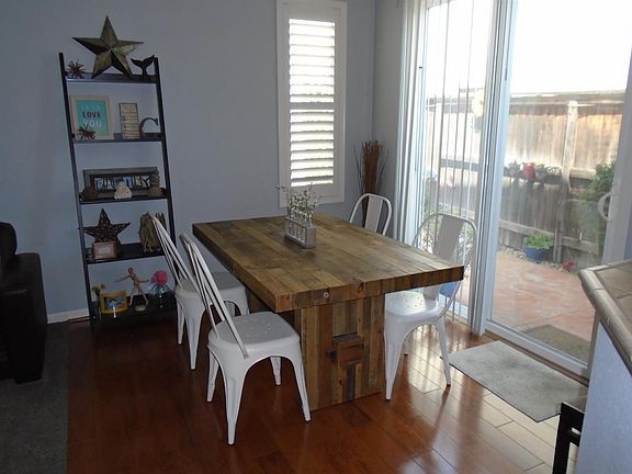 4th image of 9237 Cortina Cir