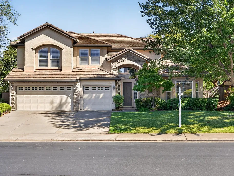 4127 Meadow Wood Dr
