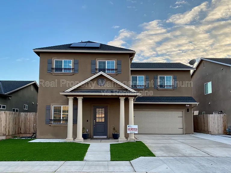 6191 E Fedora Ave — Photo 1