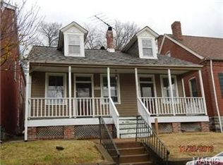 705 N 3rd St, Saint Charles, MO 63301