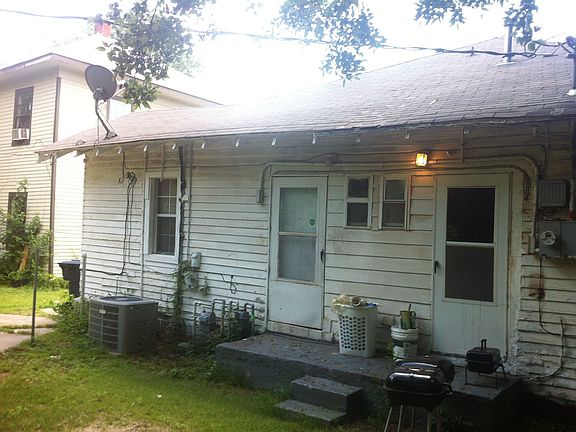 4th image of 1213 NE 18th St