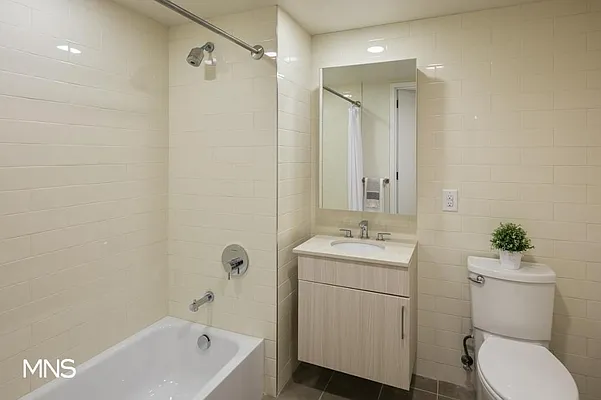 Rented by MNS Marketing | media 14