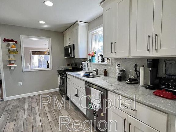 3rd image of 5005 Druid Dr