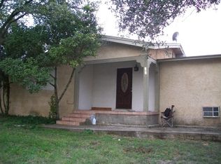 105 N Cedar St, Rocksprings, TX 78880