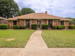 4826 Vera Cruz Dr, Garland, TX 75043