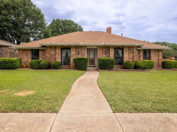 4826 Vera Cruz Dr, Garland, TX 75043