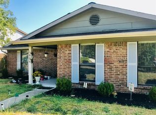 1604 Elizabeth Dr, Carrollton, TX 75007