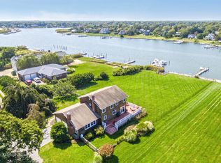 17 Estate Rd, Center Moriches, NY 11934