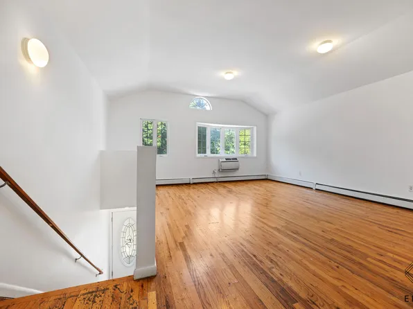 968 Myrtle Avenue image 1 of 16