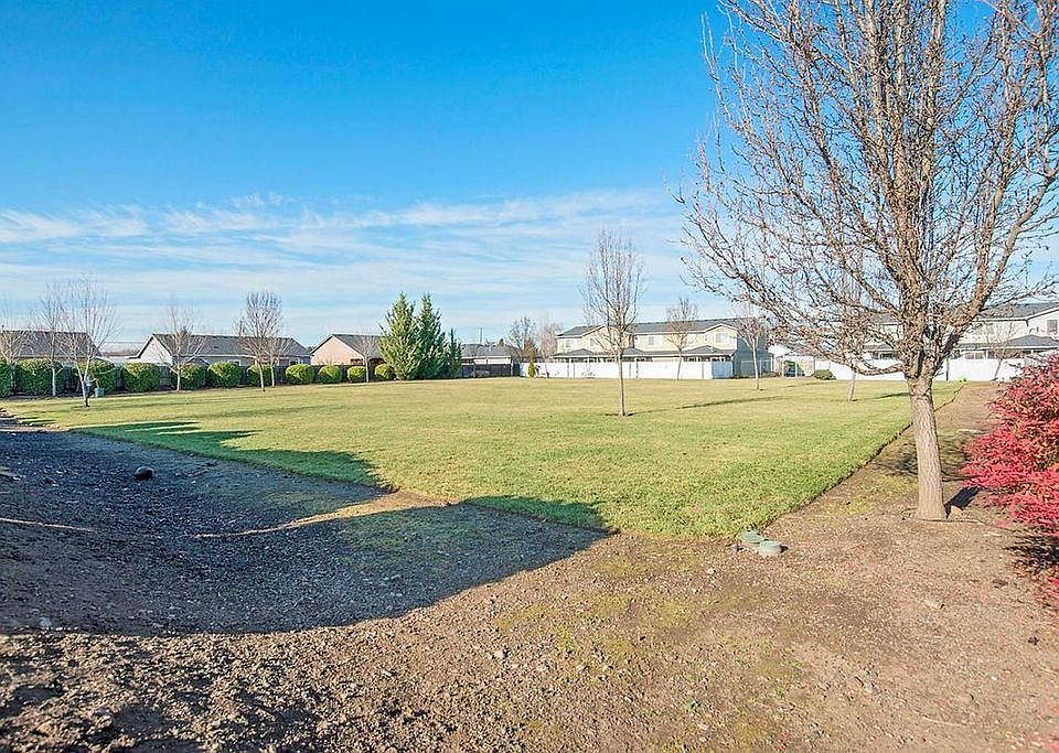 1st image of 8209 Kestrel Way