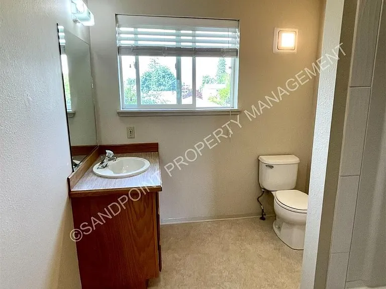 302 S 2nd Ave #9 — Photo 13
