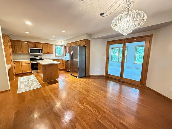2nd image of 9828 Greenspruce Ave N