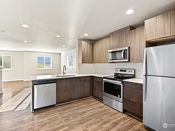 3rd image of 4906 S Willow Street #A
