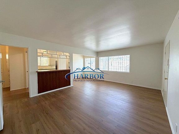 3rd image of 5642 Angeles Vista Blvd APT 2