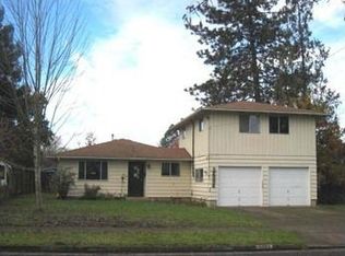 2002 Pierce St, Eugene, OR 97405