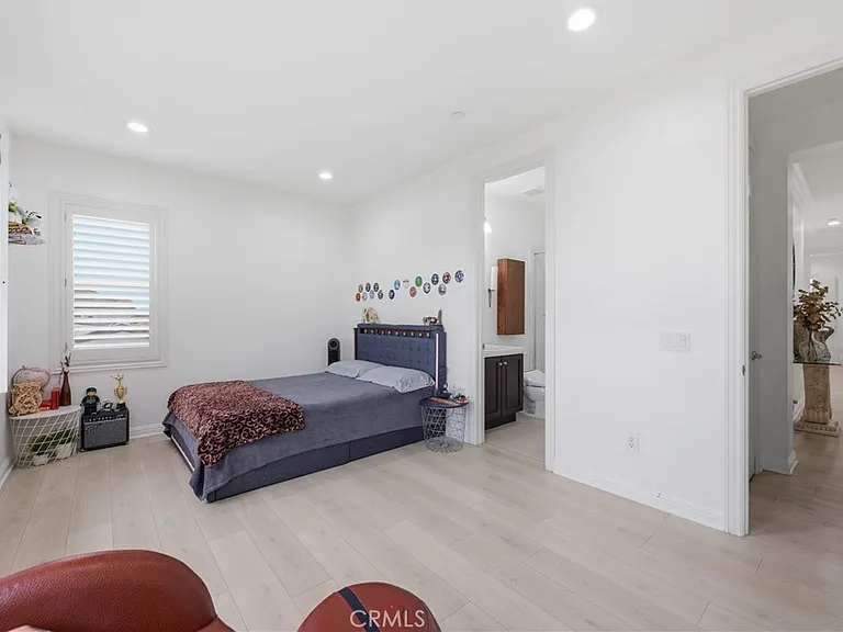 14852 Hightop St — Photo 24
