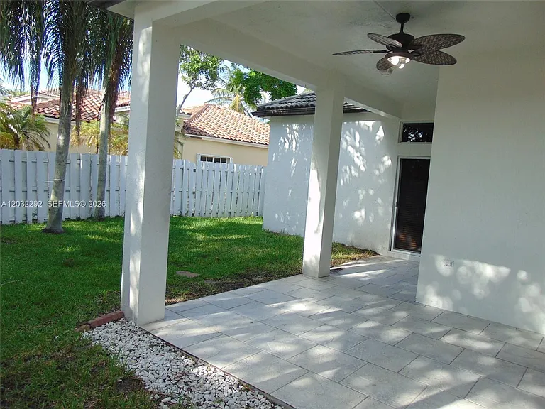624 Vista Meadows Dr — Photo 21