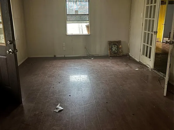 8222 Wallis St, Fulshear, TX 77441